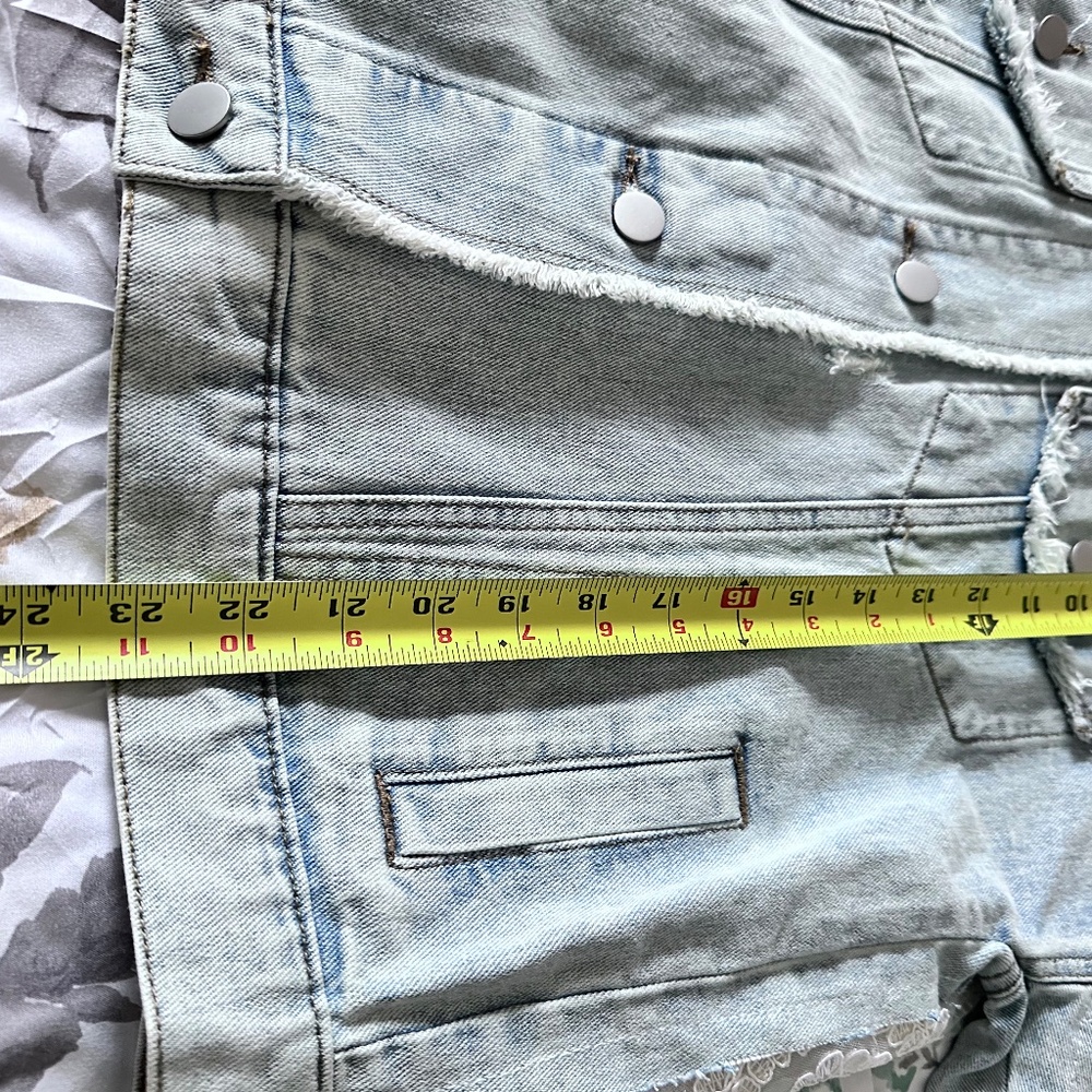 Denim and lace jacket - Picture 12 of 12